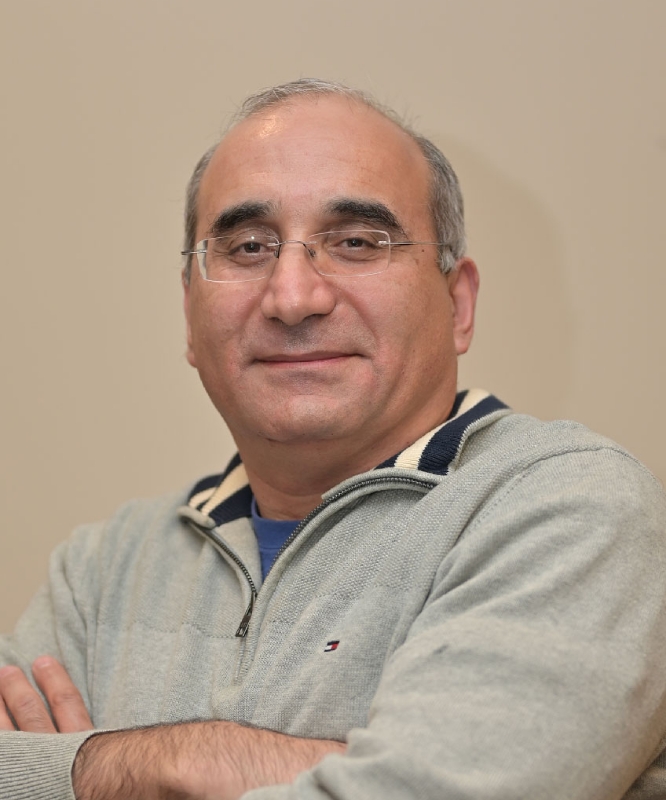 Dr. Armen Charchoglyan